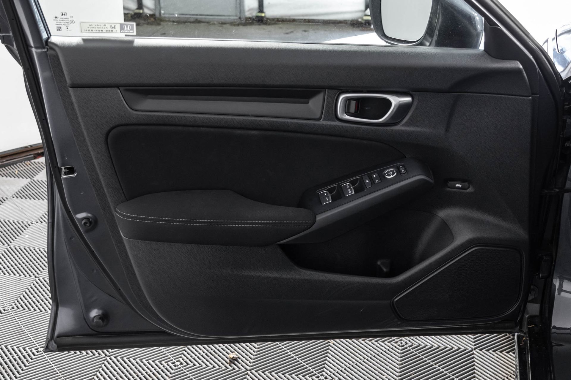 Used 2023 Honda Civic LX image 33
