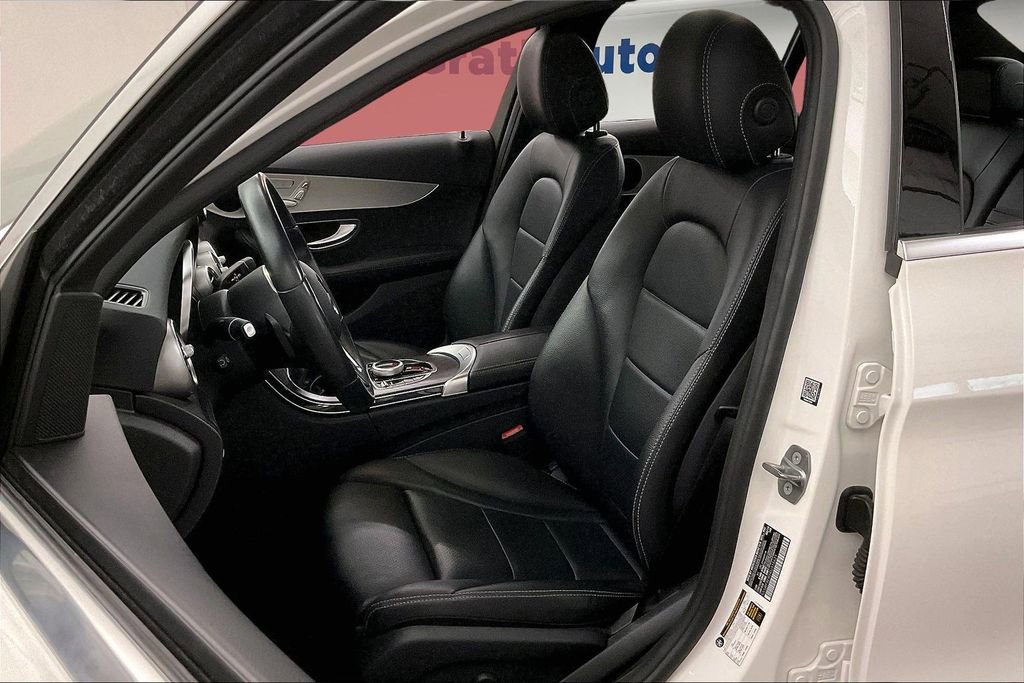 Used 2019 Mercedes-Benz C 300 4MATIC Sedan image 25