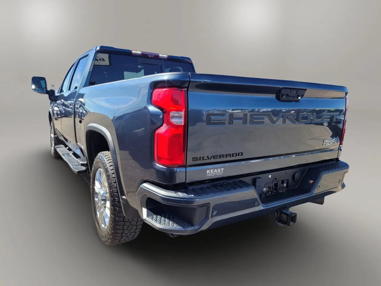 Used 2020 Chevrolet Silverado 3500 High Country w/ Technology Package AWD/4WD image 6