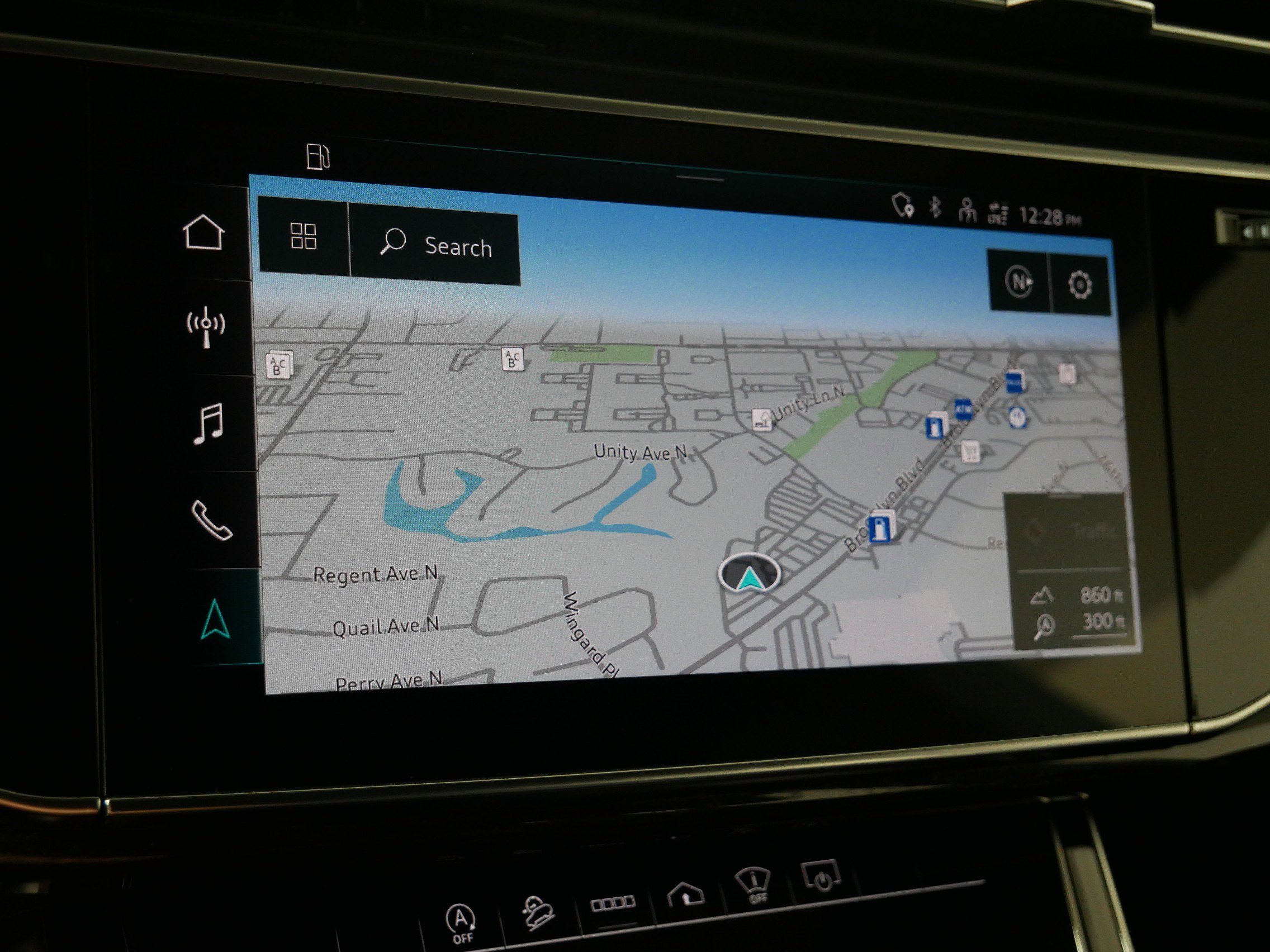 Used 2021 Audi Q8 Prestige w/ Prestige Package image 29