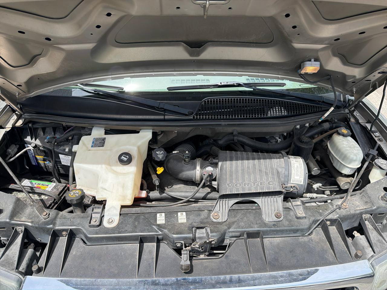 Used 2003 GMC Savana 1500 w/ Preferred Equipment Group 3 RWD image 46