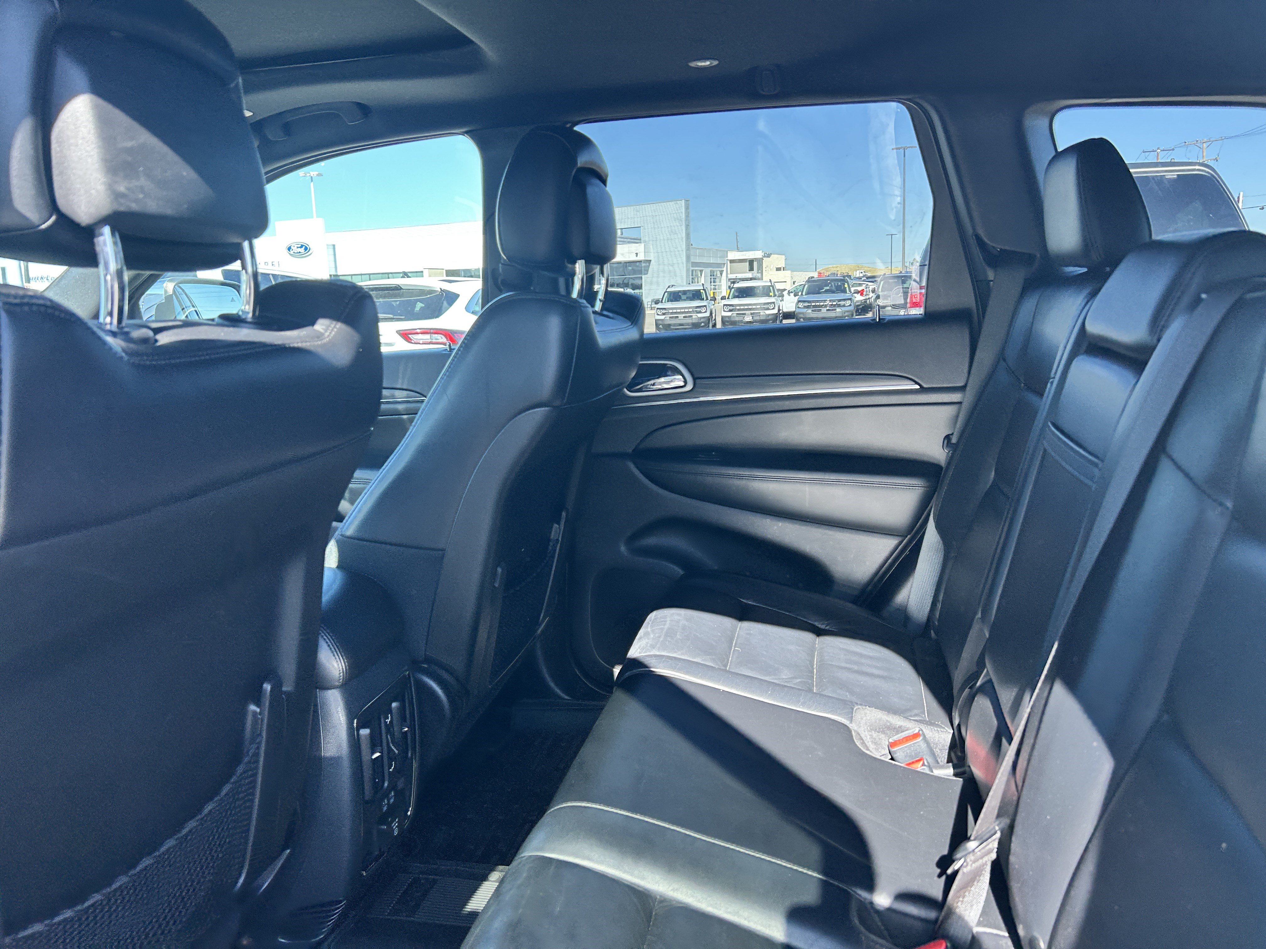 Used 2019 Jeep Grand Cherokee Limited AWD/4WD image 11