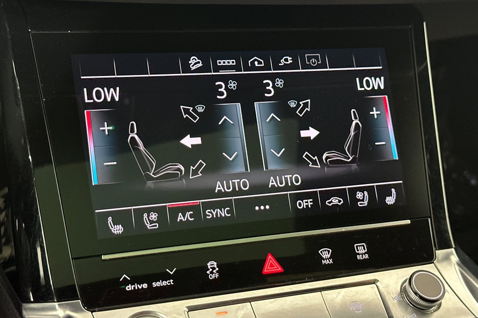 Used 2023 Audi e-tron Premium Plus w/ Premium Plus Package image 20