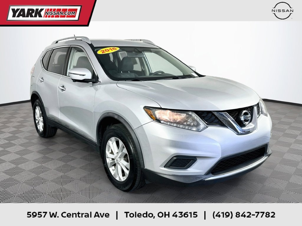Used 2016 Nissan Rogue SV w/ SV Premium Package