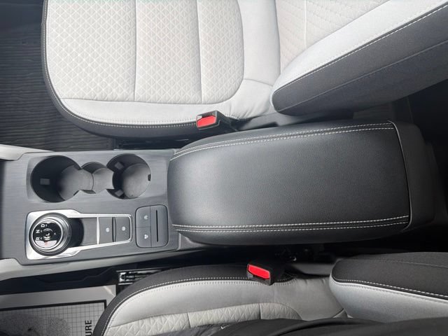 Used 2024 Ford Escape Active AWD/4WD image 30