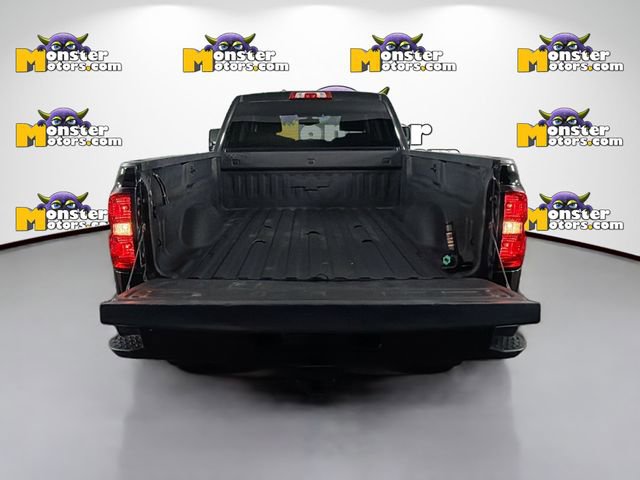 Used 2018 Chevrolet Silverado 2500 LT w/ Midnight Edition image 26