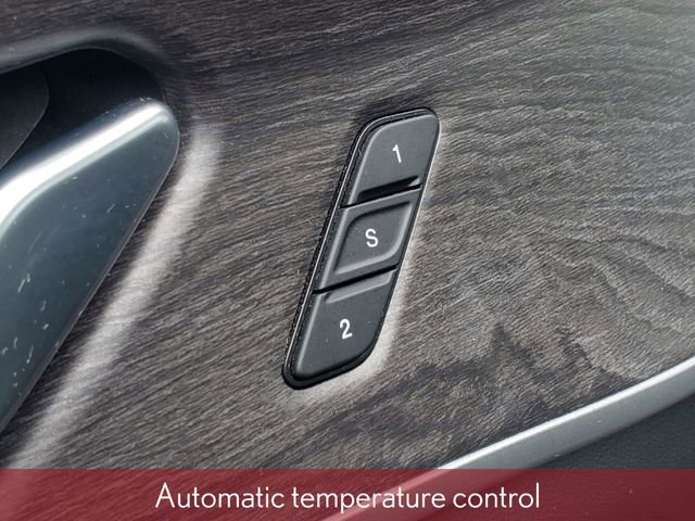 Used 2023 Jeep Grand Cherokee Limited image 18