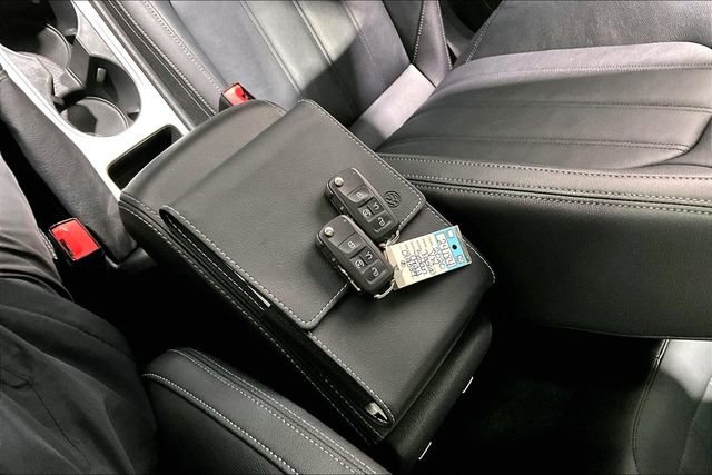 Used 2020 Volkswagen Passat 2.0T SEL image 36