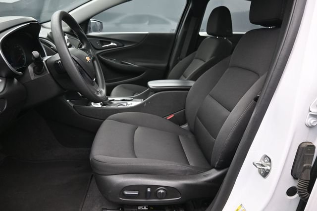Used 2024 Chevrolet Malibu LT FWD image 12