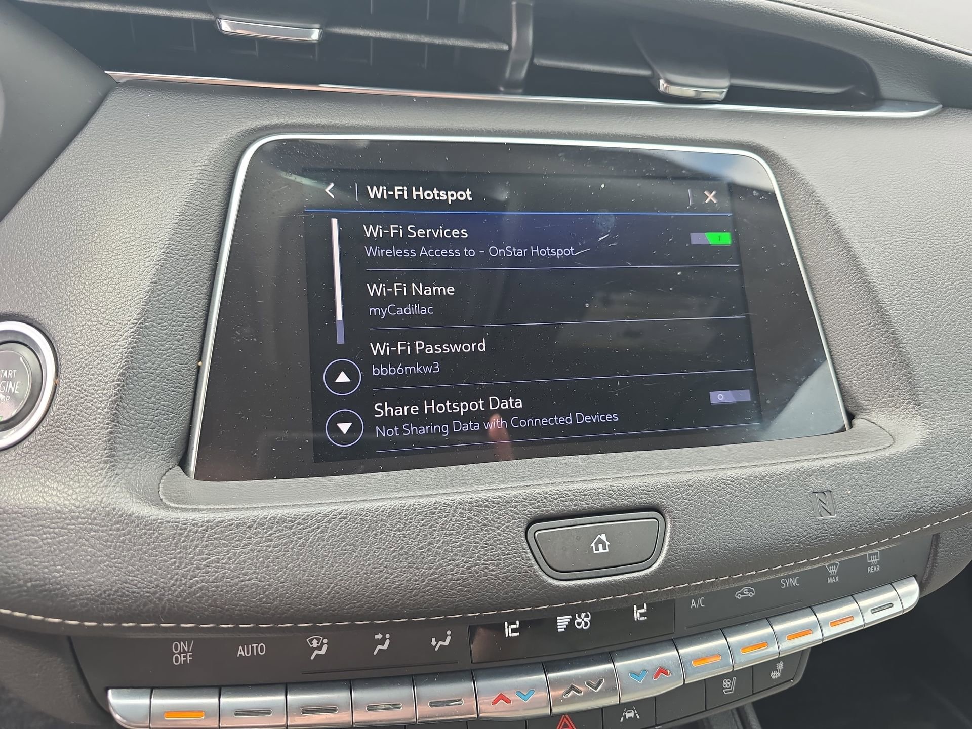 Used 2019 Cadillac XT4 Premium Luxury image 22