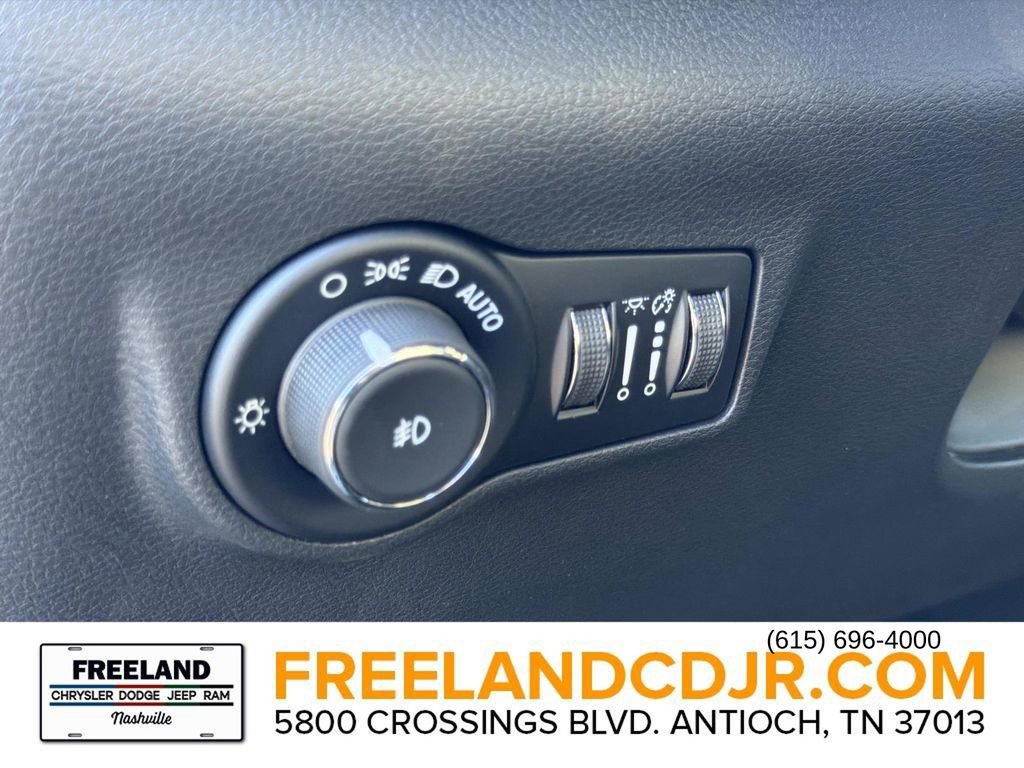 New 2026 Jeep Compass Latitude image 23