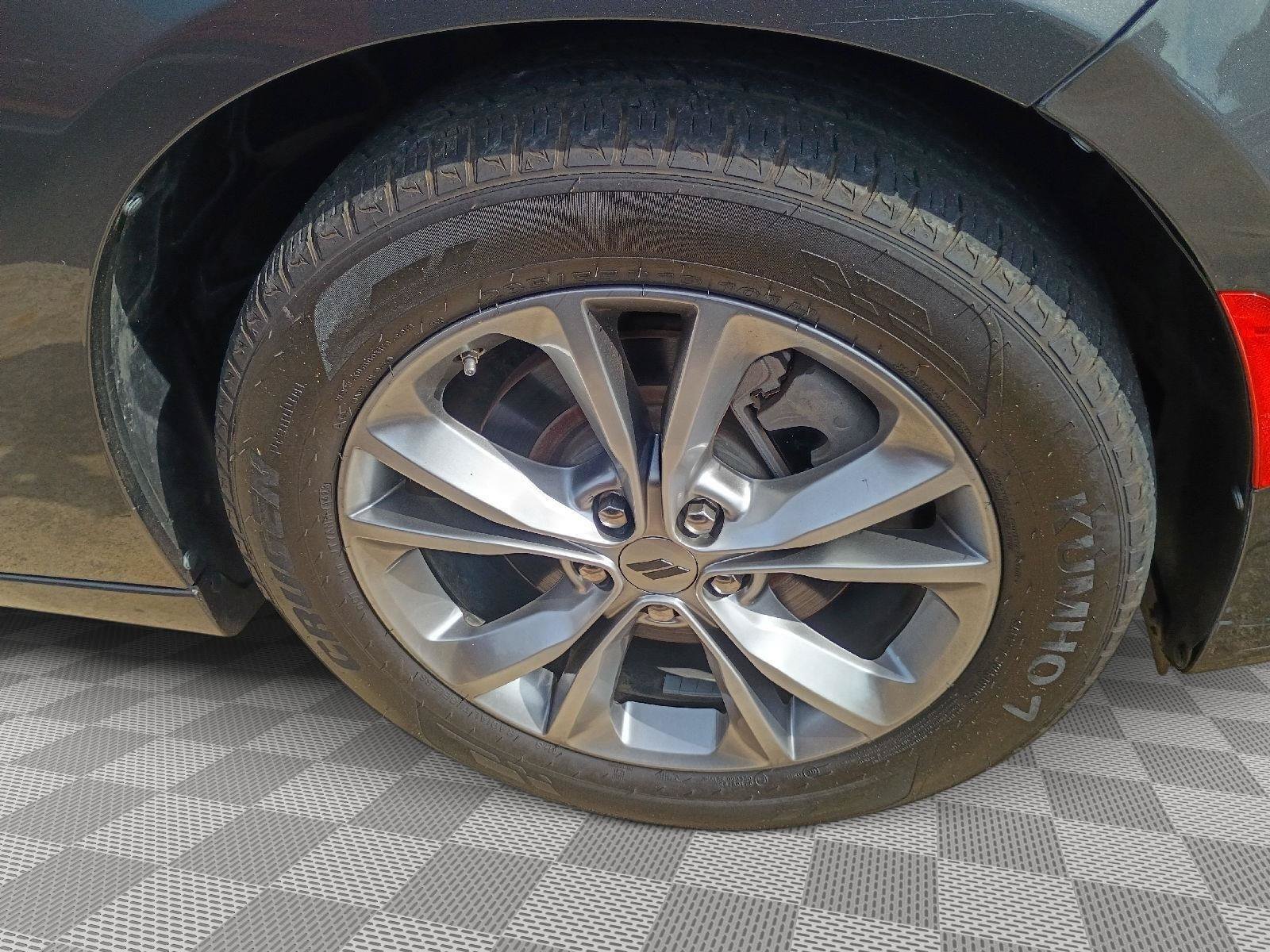Used 2022 Dodge Charger SXT AWD/4WD image 4