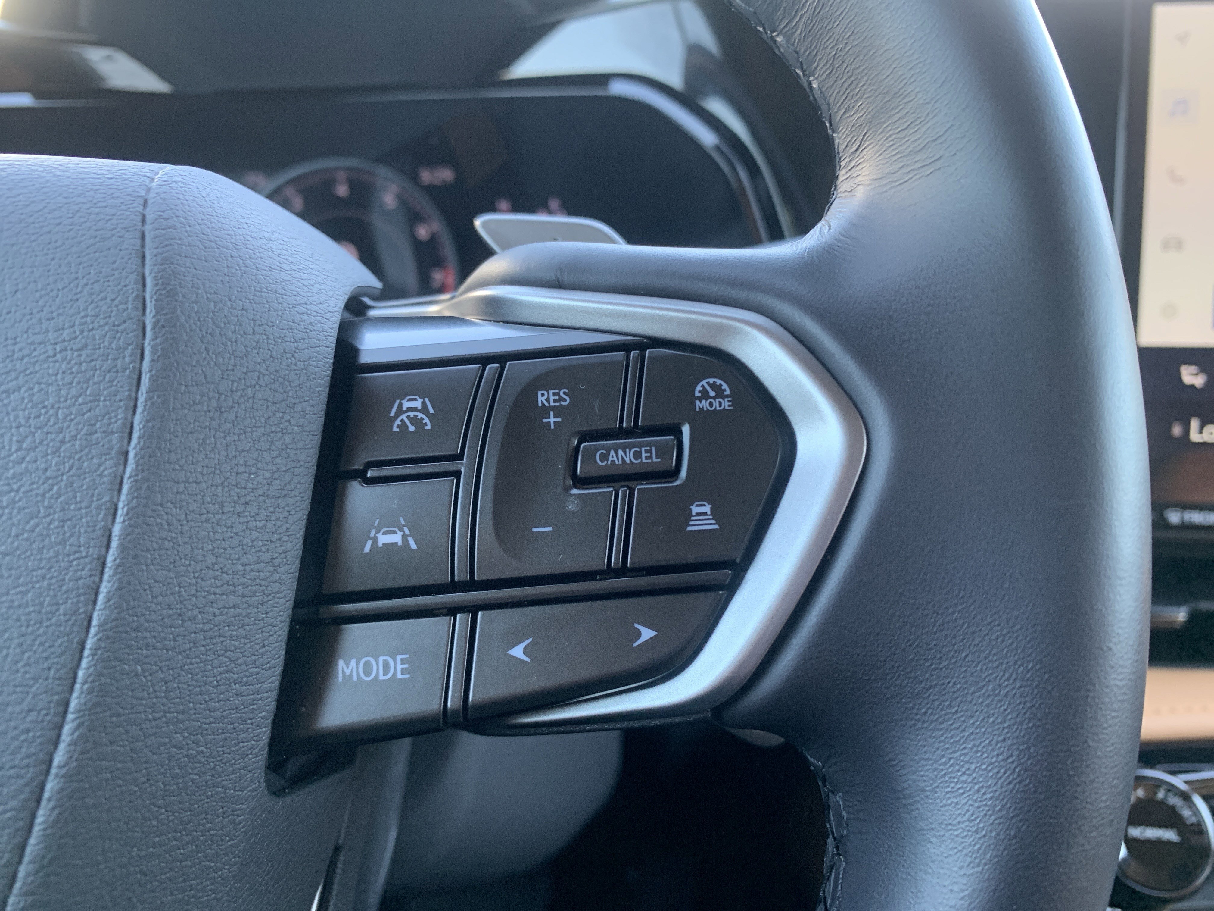 Used 2025 Lexus NX 250 FWD w/ Towing Package (2000 Lbs) image 20