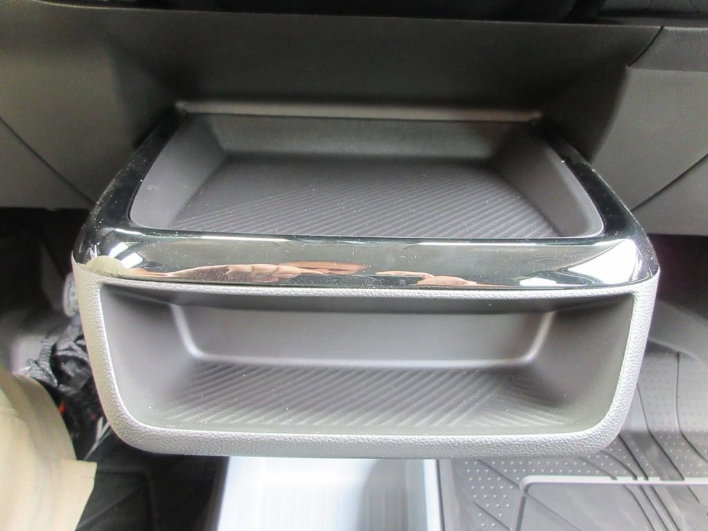 New 2027 Chevrolet Bolt LT FWD image 29