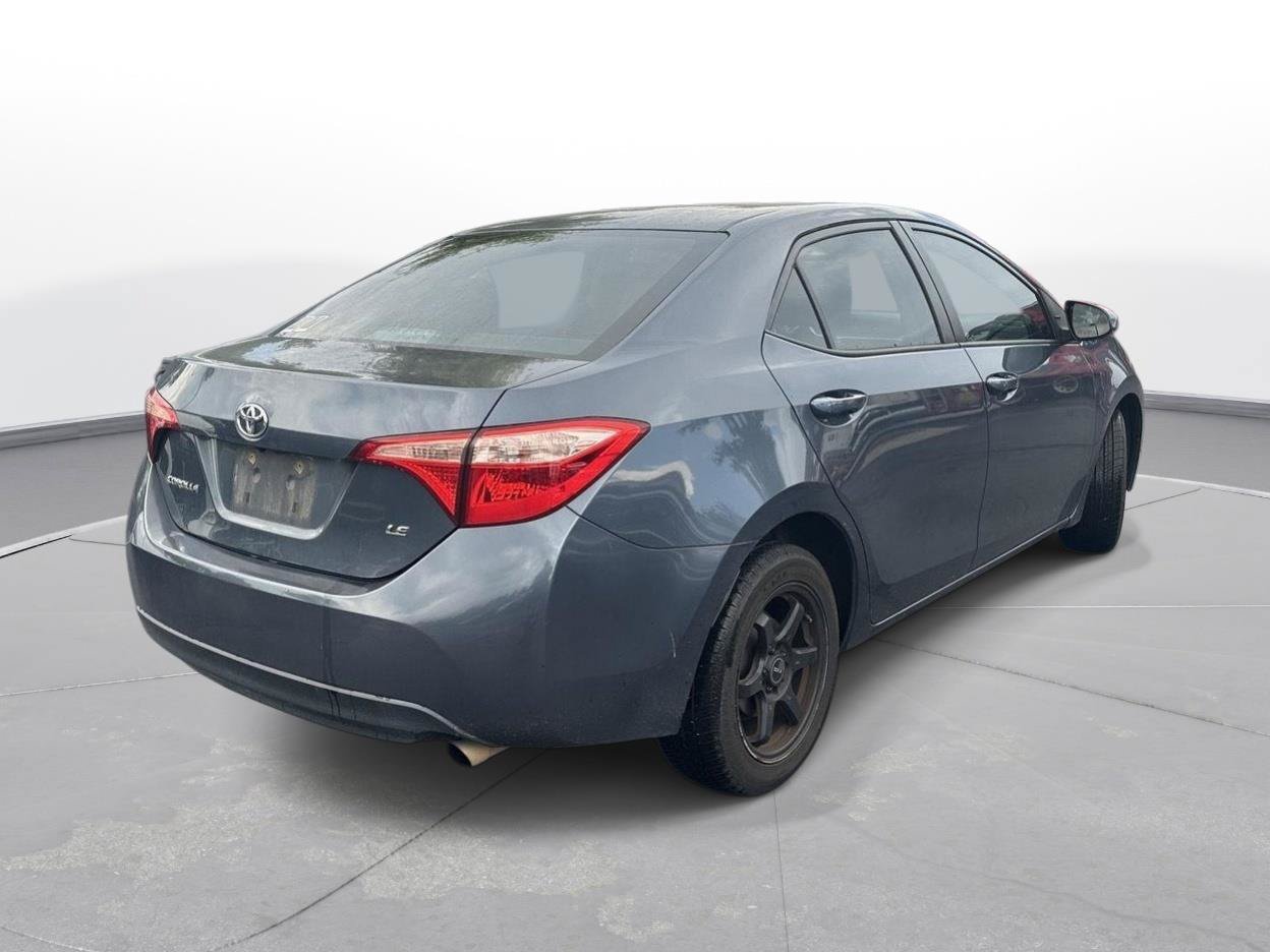 Used 2017 Toyota Corolla LE FWD image 6