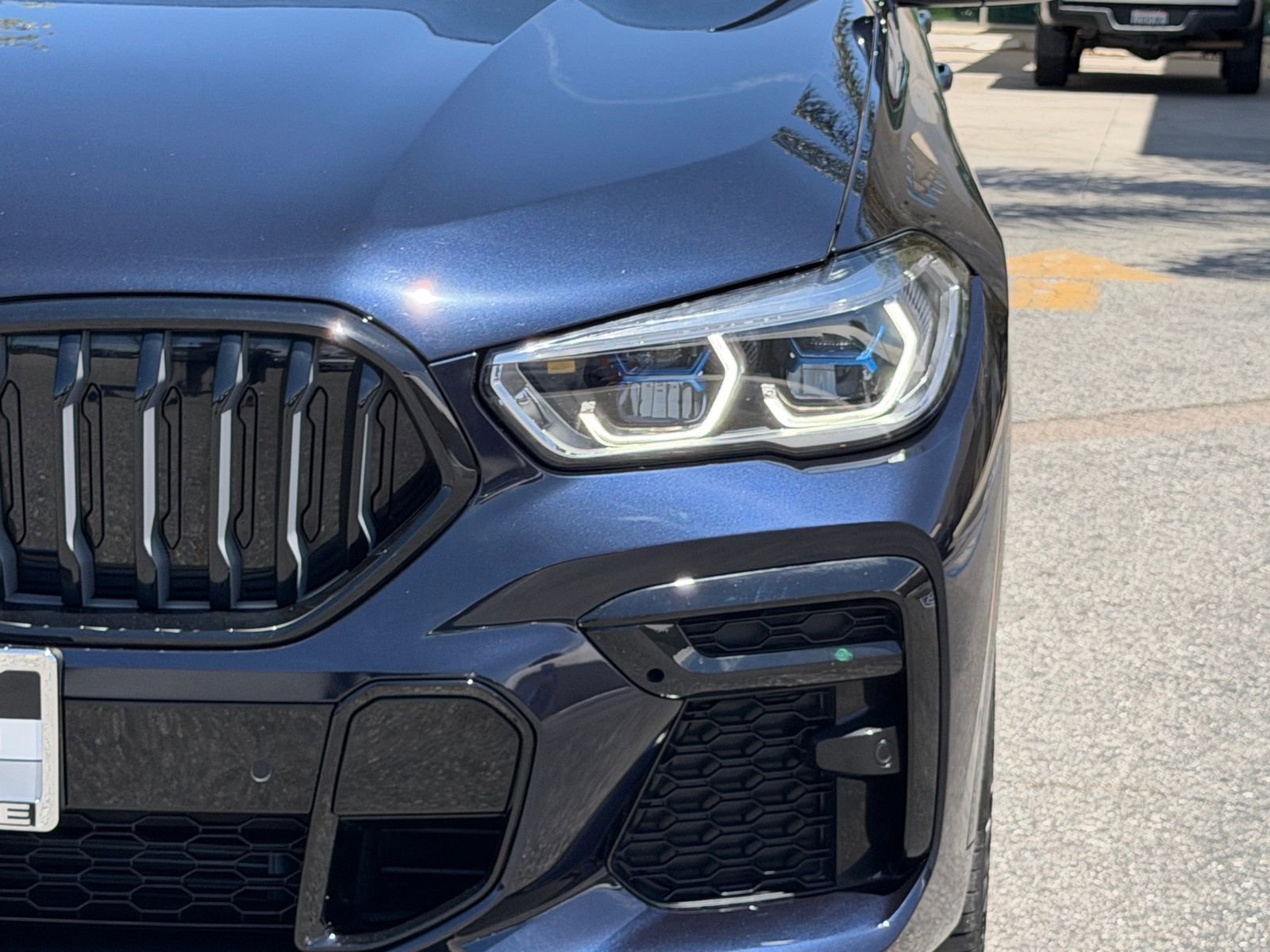 Certified 2023 BMW X6 M50i w/ Executive Package AWD/4WD image 13