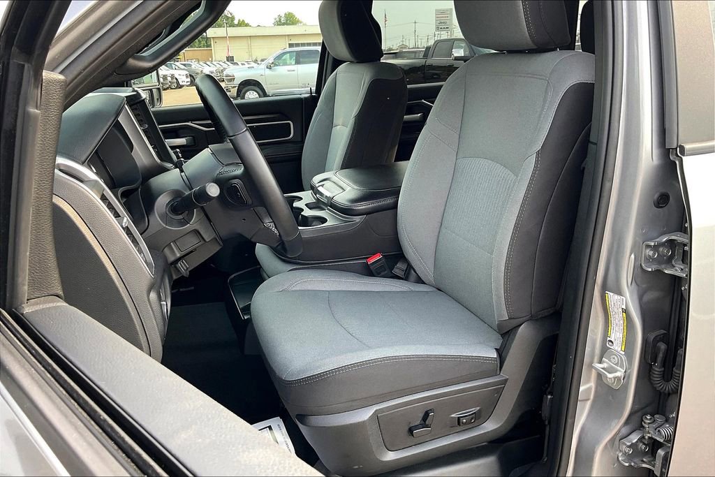 Used 2024 RAM 2500 Big Horn w/ Bed Utility Group image 24