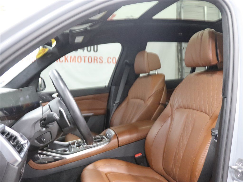 Used 2023 BMW X7 xDrive40i w/ Executive Package AWD/4WD image 15