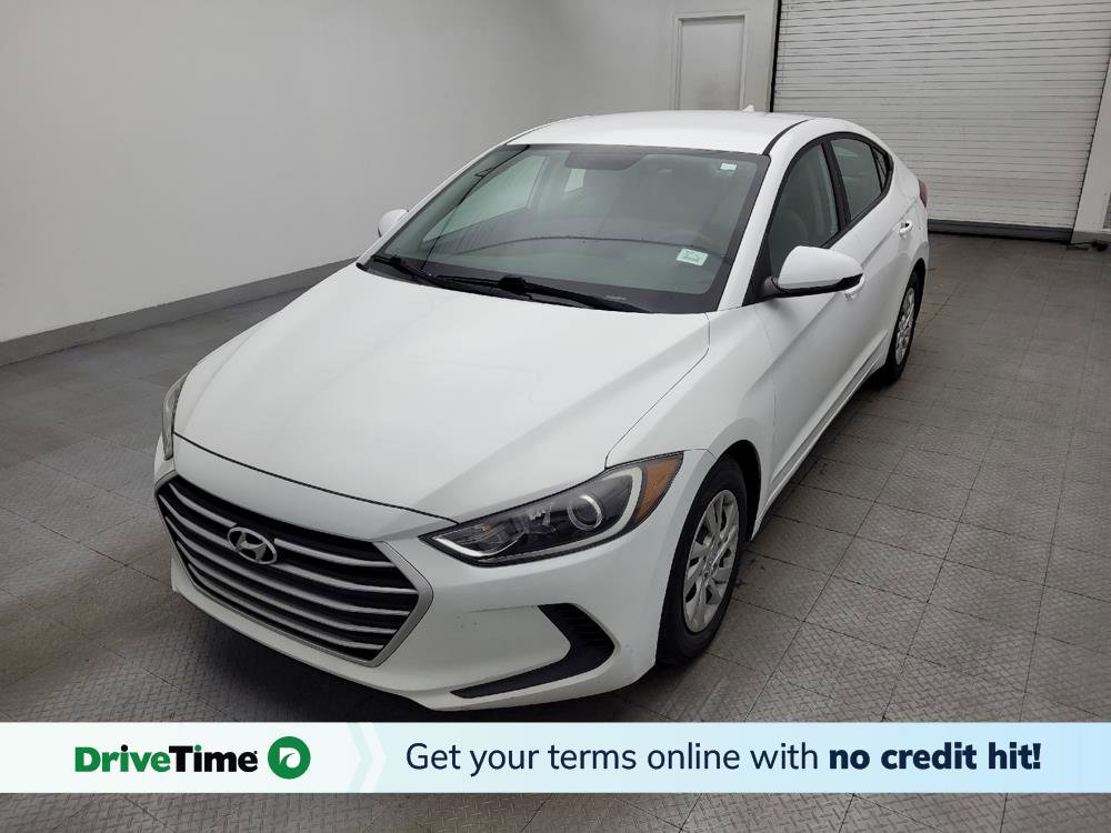 Used 2017 Hyundai Elantra SE image 1