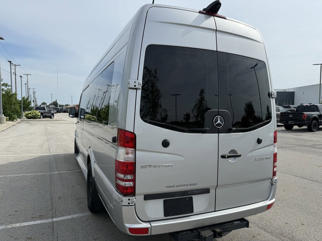 Used 2016 Mercedes-Benz Sprinter 3500 image 7