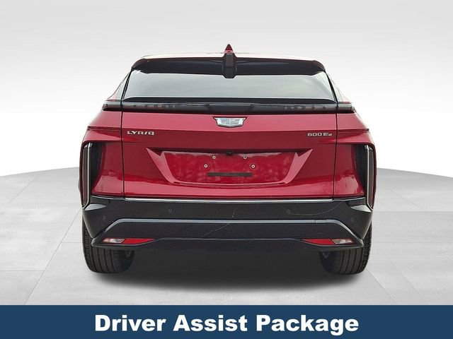 Used 2024 Cadillac Lyriq Luxury image 6