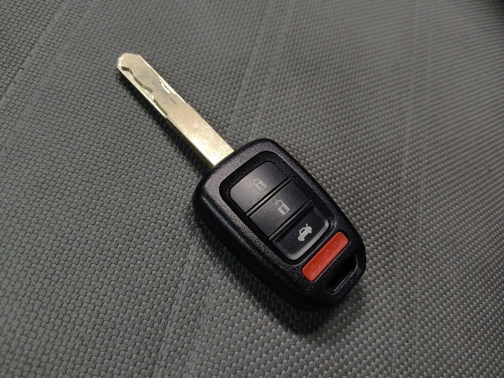 Used 2020 Honda CR-V LX image 32