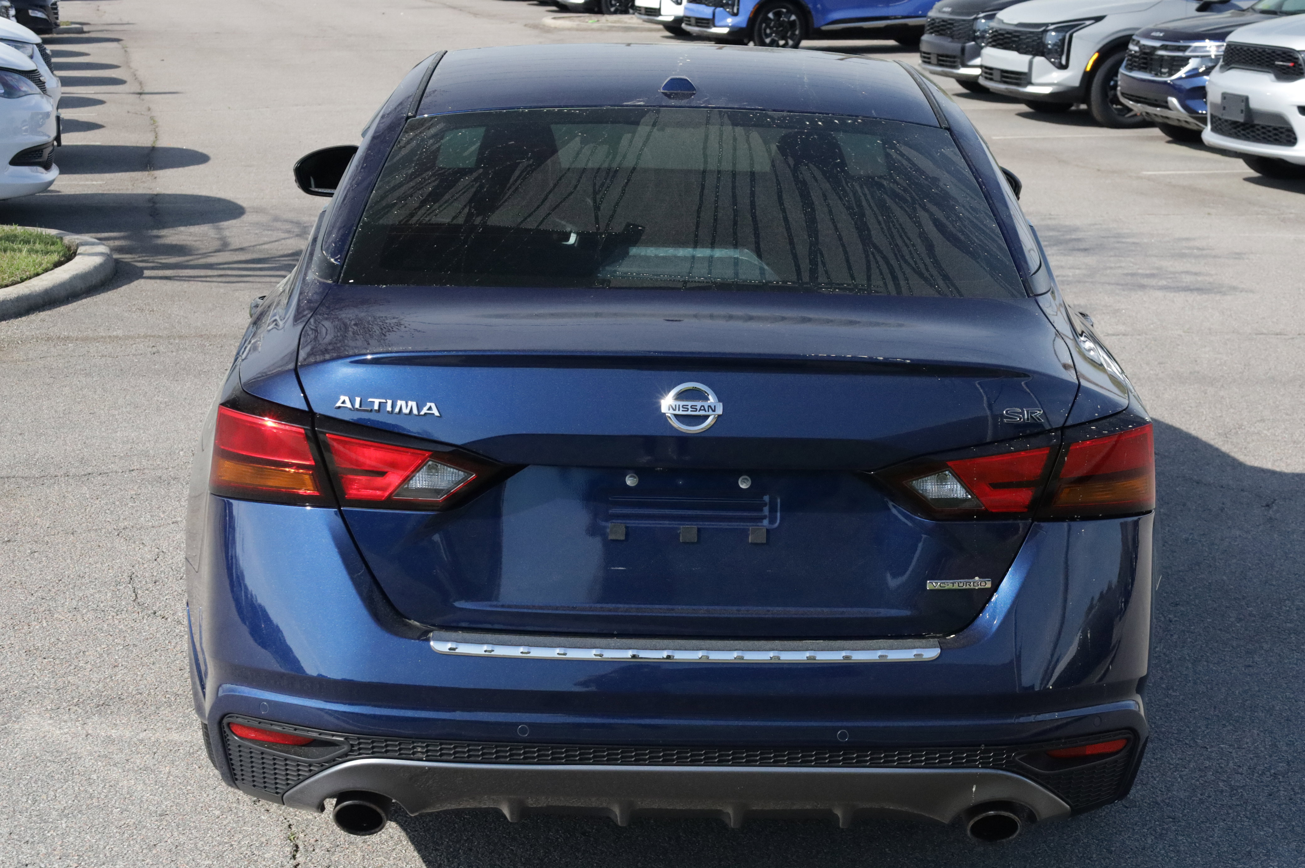 Used 2022 Nissan Altima 2.0 SR image 4