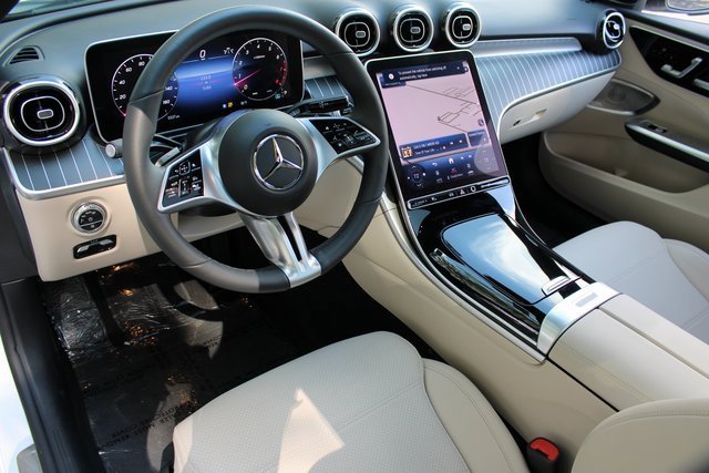 Used 2024 Mercedes-Benz C 300 4MATIC Sedan w/ Exclusive Trim Package image 8