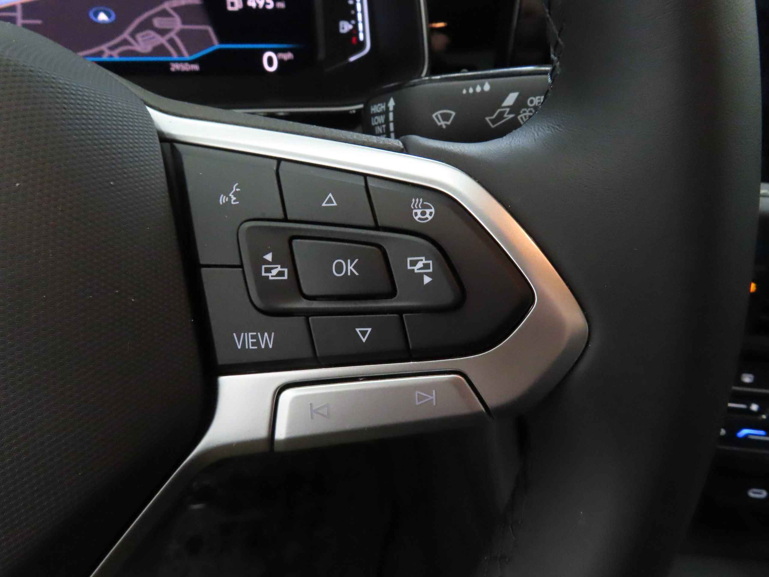 New 2025 Volkswagen Jetta SEL FWD image 10