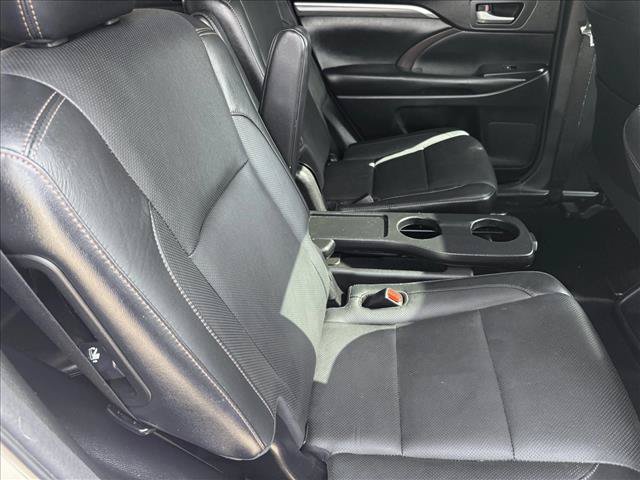 Certified 2018 Toyota Highlander Limited Platinum AWD/4WD image 19