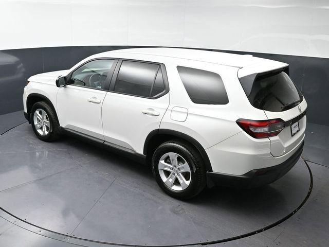 Used 2023 Honda Pilot LX image 16