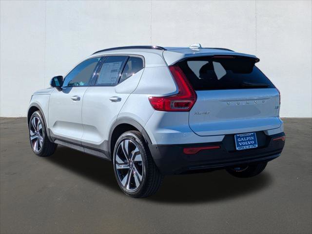 New 2026 Volvo XC40 B5 Ultra w/ Climate Package image 2