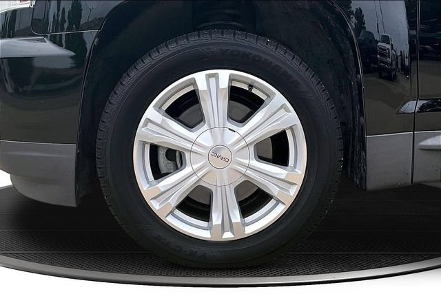 Used 2017 GMC Terrain SLE FWD image 34
