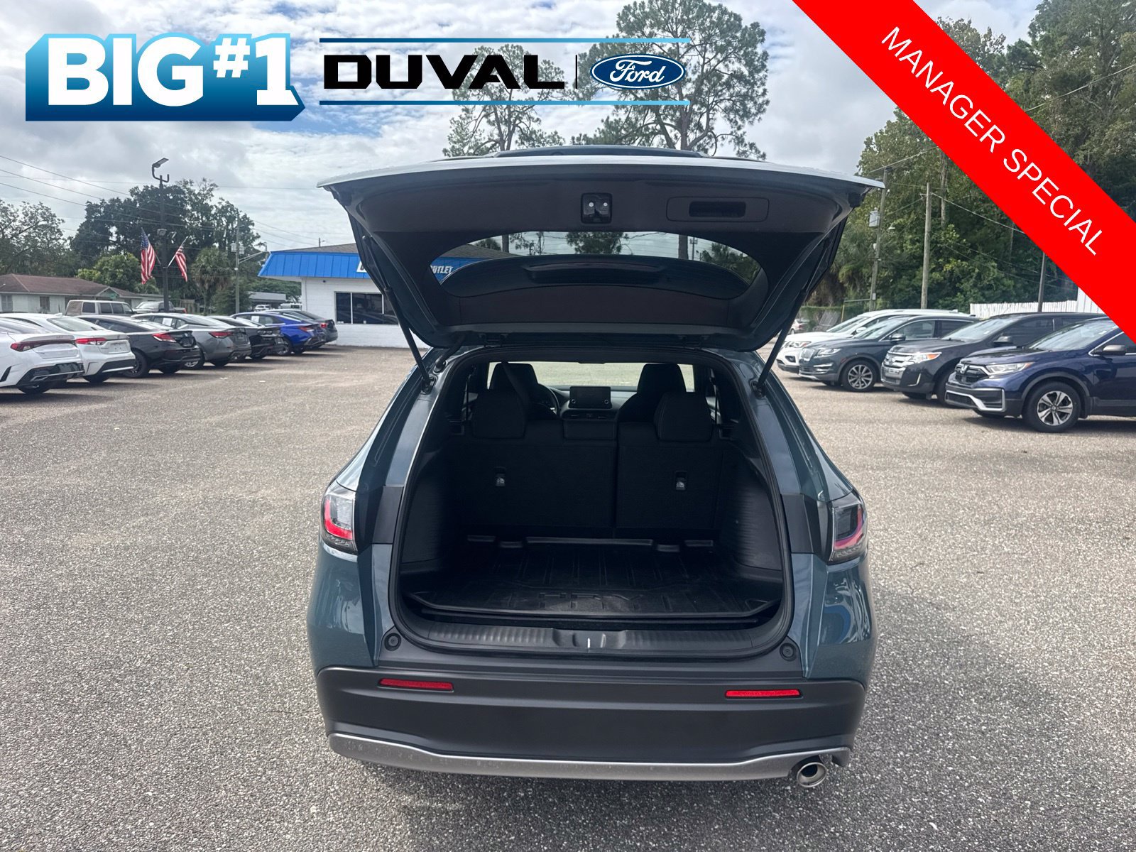 Used 2025 Honda HR-V Sport image 8