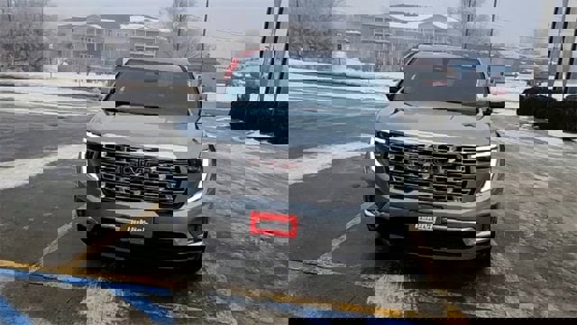 Certified 2025 GMC Acadia Denali w/ LPO, Floor Liner Package image 3