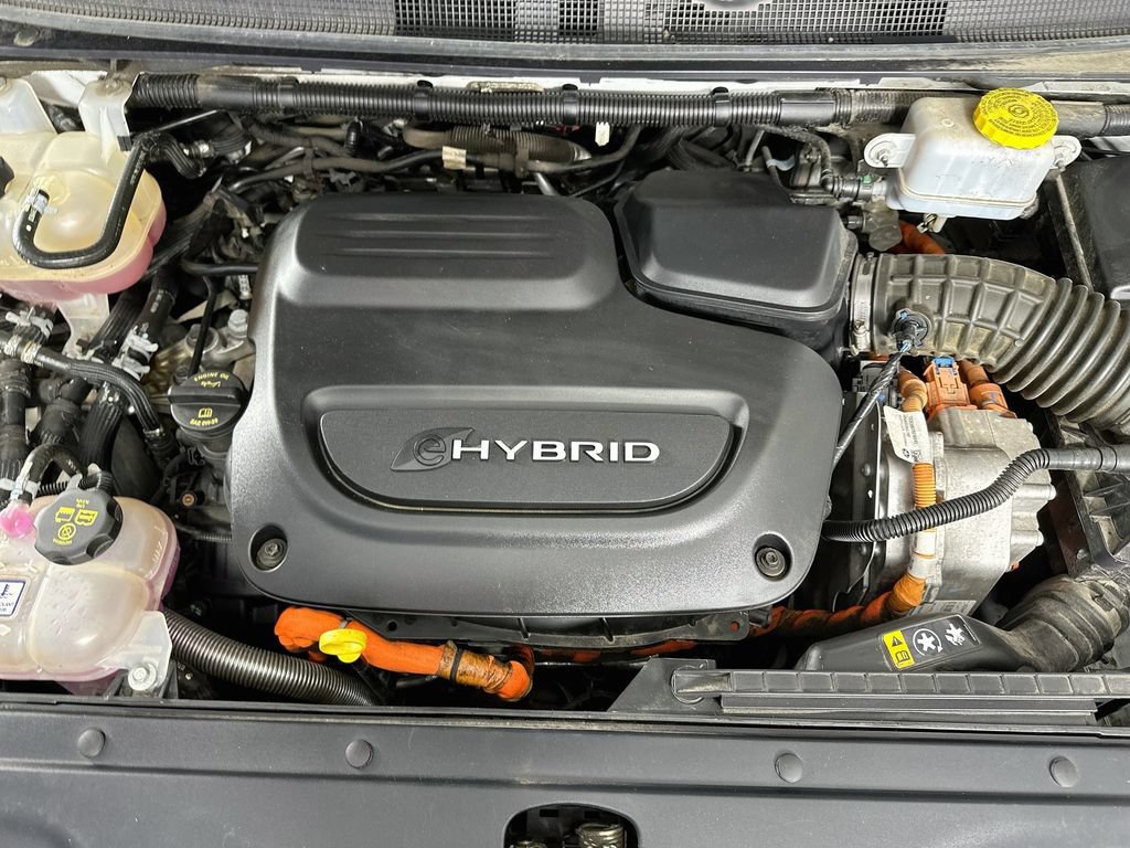 Certified 2022 Chrysler Pacifica Touring-L FWD image 37