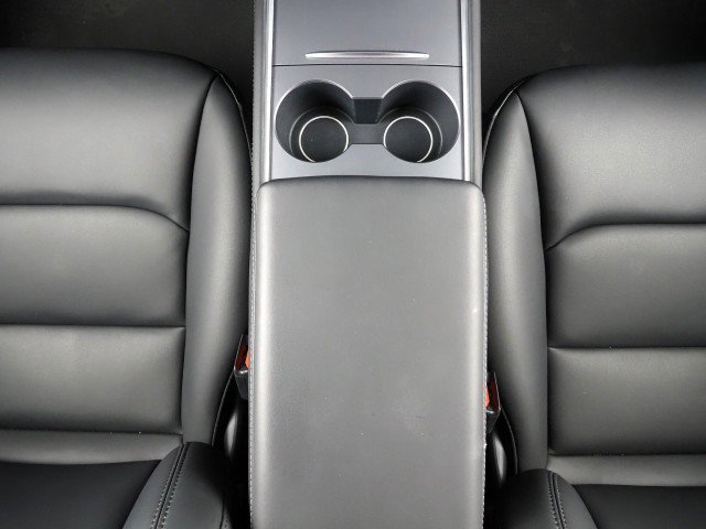 Used 2024 Tesla Model Y Performance image 23