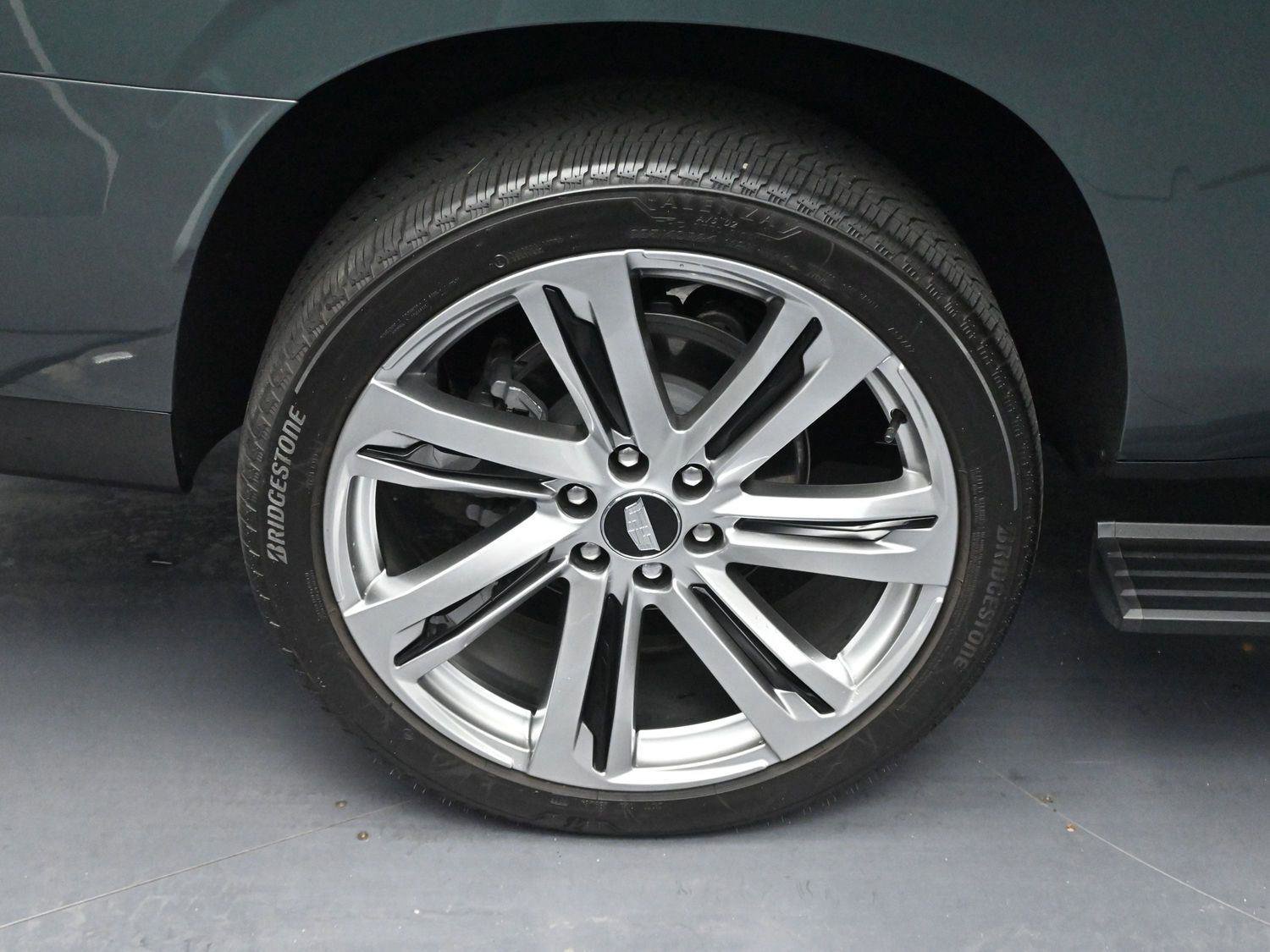 Certified 2026 Cadillac Escalade ESV Sport w/ Touring Package image 40