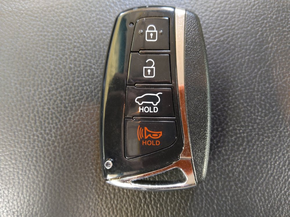 Used 2018 Hyundai Santa Fe Sport 2.0T w/ Cargo Package AWD/4WD image 32