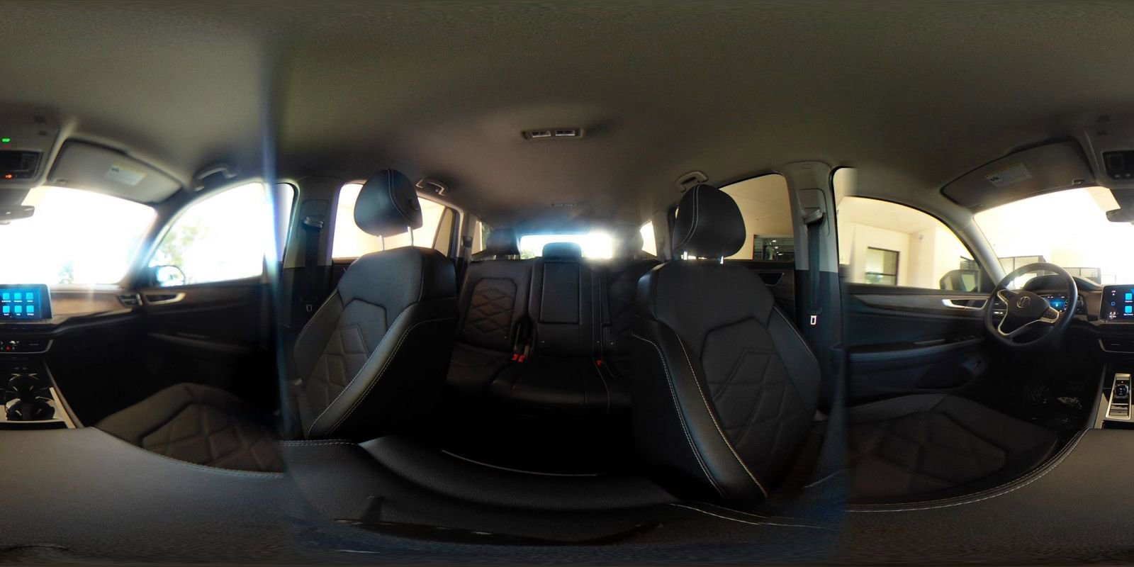 Used 2025 Volkswagen Atlas SE image 36