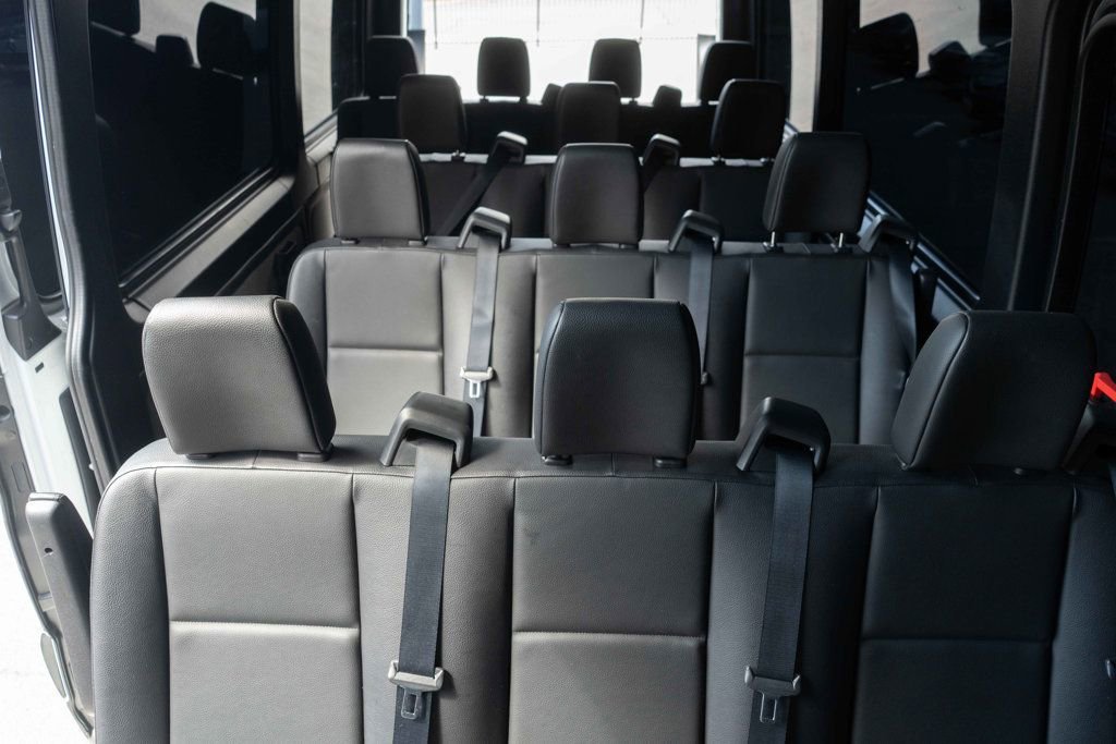 Used 2020 Mercedes-Benz Sprinter 2500 image 24