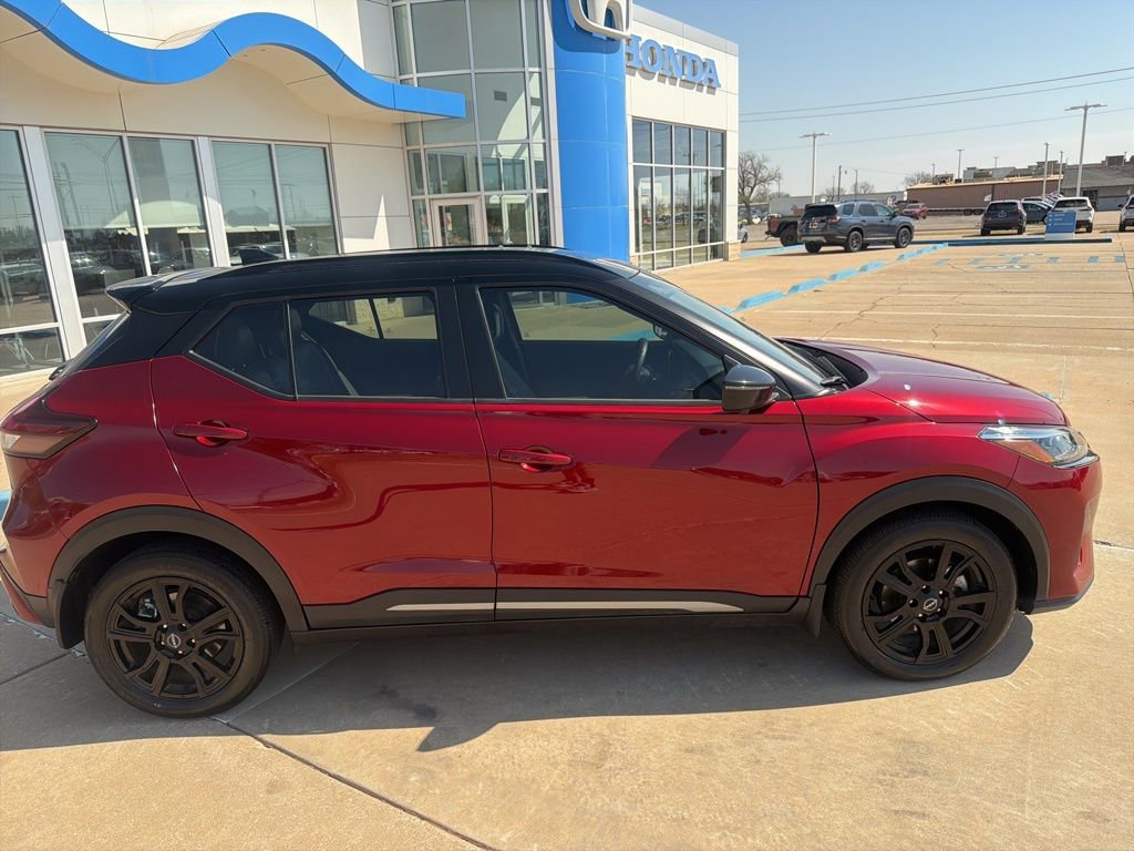 Used 2024 Nissan Kicks SR w/ SR Premium Package FWD image 28