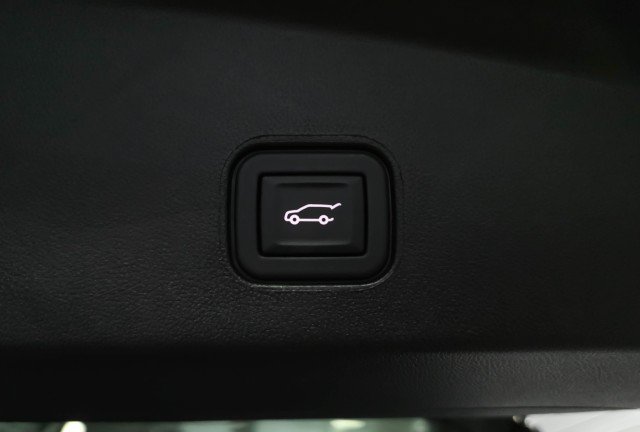 Used 2024 Cadillac Lyriq Luxury RWD image 40
