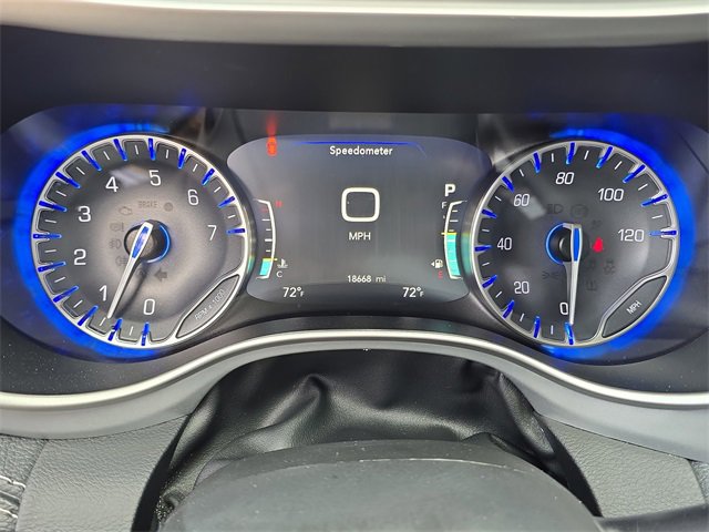 Certified 2024 Chrysler Pacifica Touring image 27