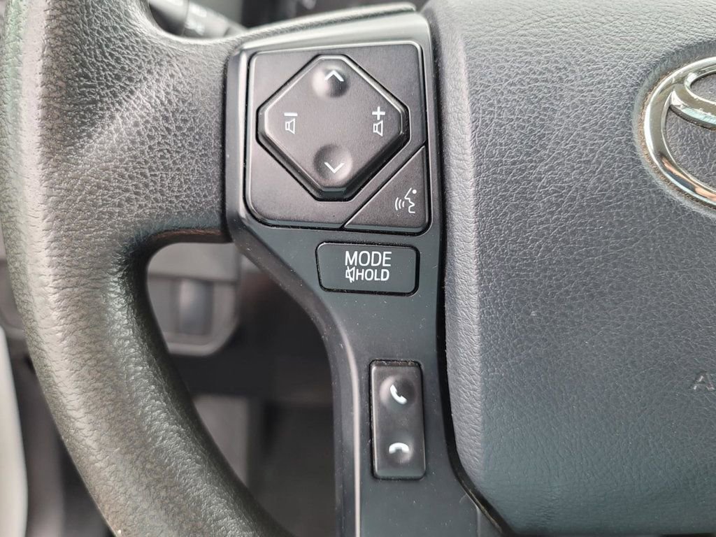 Used 2020 Toyota Tacoma SR image 18