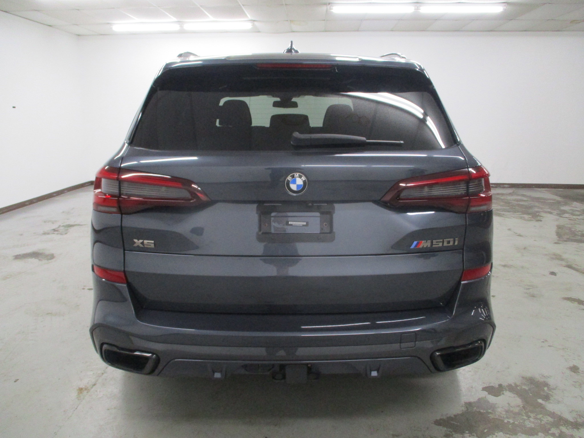 Used 2022 BMW X5 M50i w/ Executive Package AWD/4WD image 5