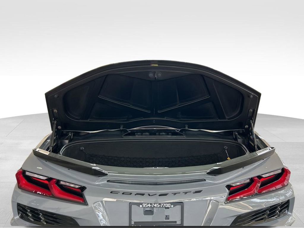 Used 2025 Chevrolet Corvette Z06 RWD image 38