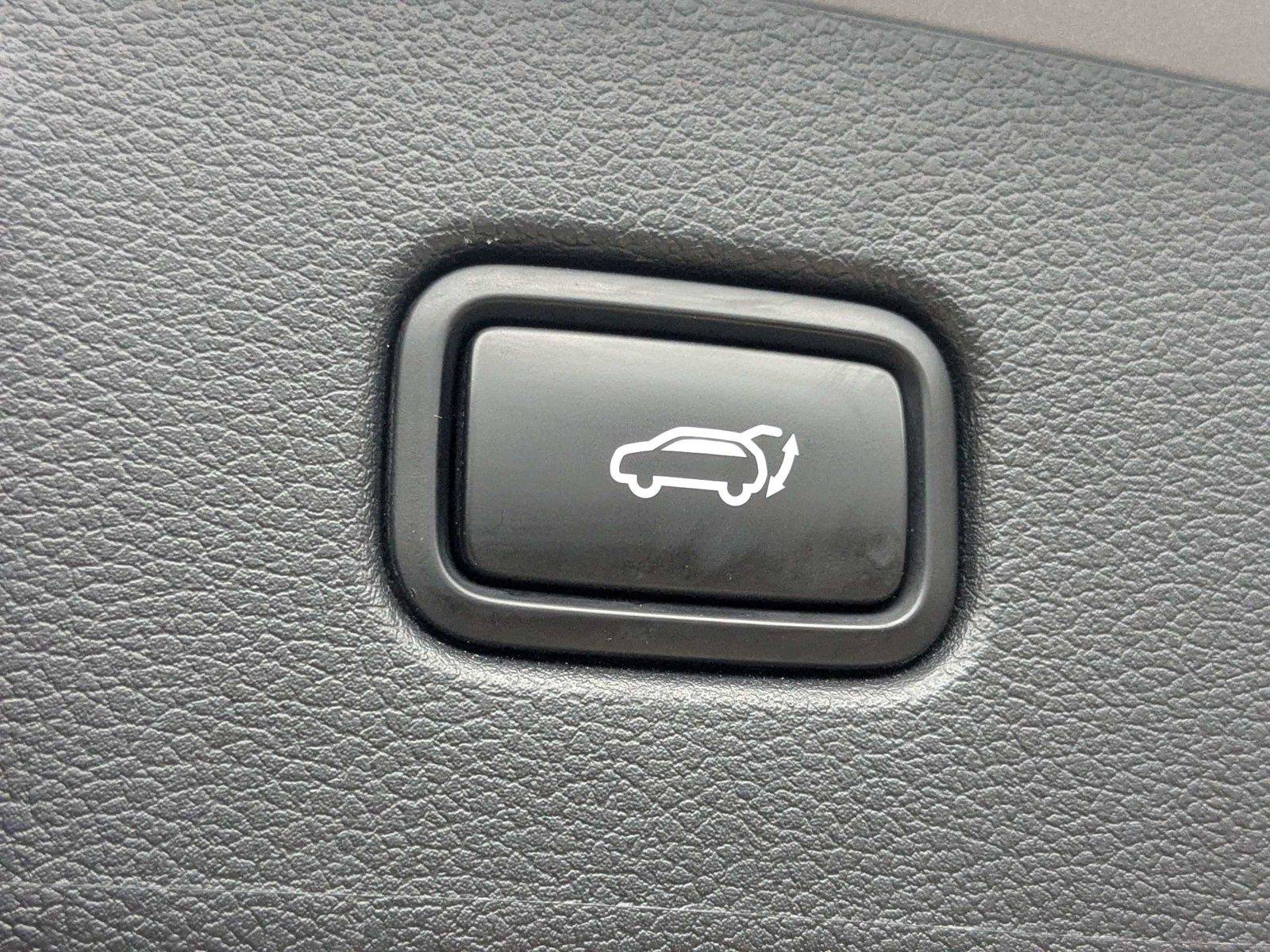 Used 2022 Hyundai Palisade Limited FWD image 9