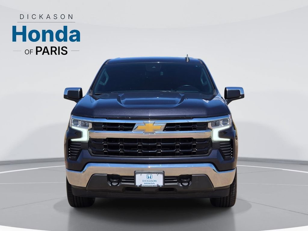 Used 2023 Chevrolet Silverado 1500 LT AWD/4WD image 2