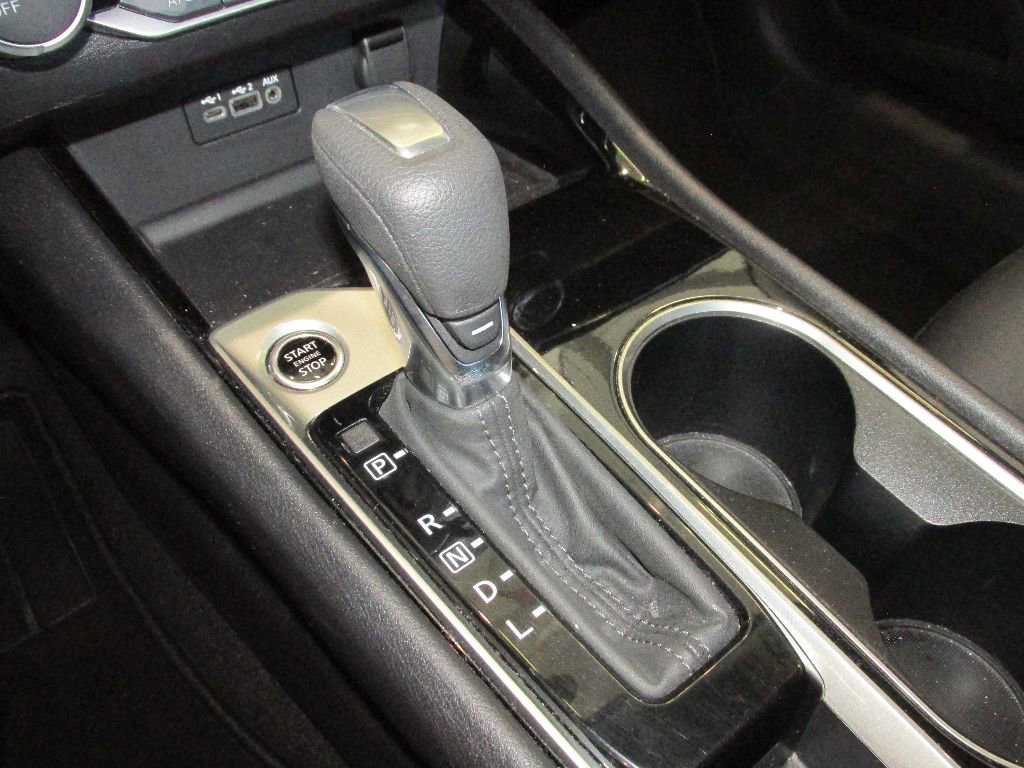 Used 2024 Nissan Altima 2.5 SV image 23